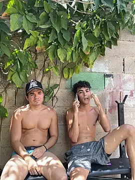 Chat XXX Live hotboys1924