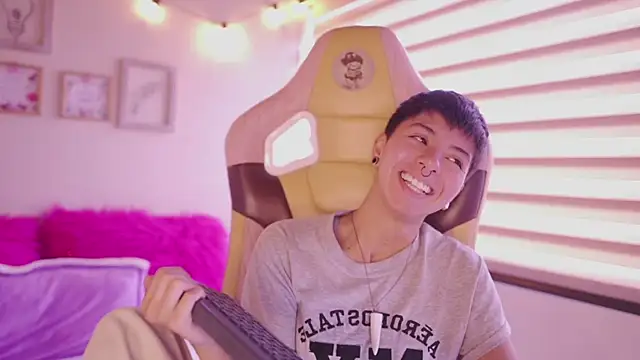 tommy_blue – Naživo XXX chat