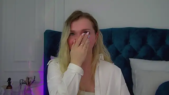 Chat +18 de AnnyRaii ao vivo