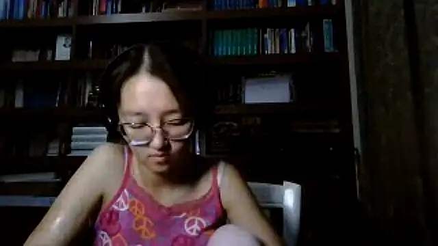 LinaClous Pertunjukan Webcam