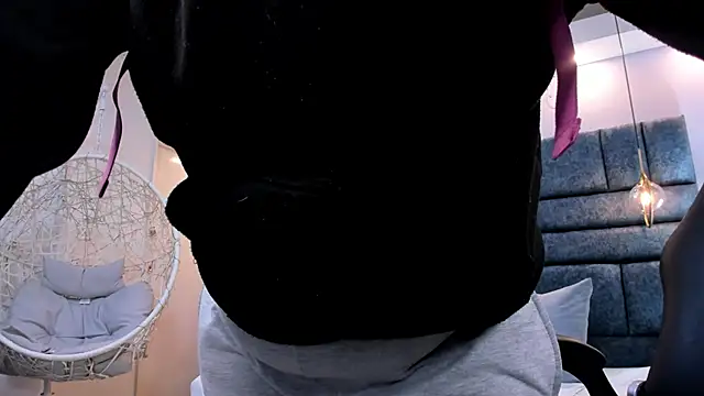 ateneaa_dioosa Chat XXX in diretta