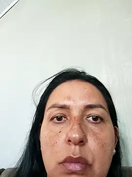 Chat +18 de SniffyLancers ao vivo