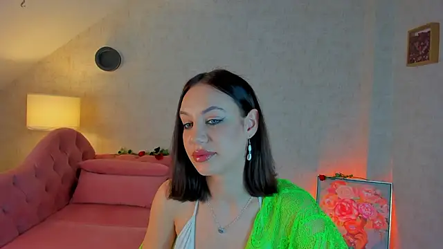 Chat +18 de ZayaTease ao vivo