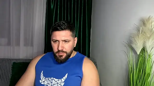 XXX chat uživo modela Gold_Alpha_Boy