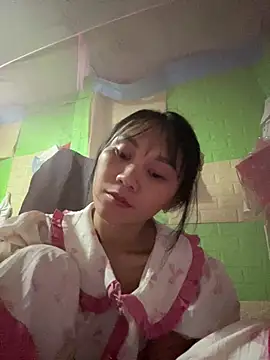 Lucky-baby077's Webcam Show