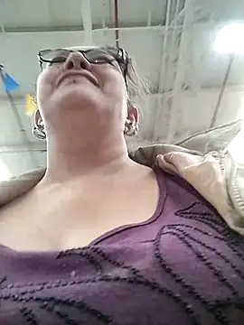 _Saraqueen élő XXX-chatje