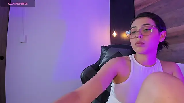 desireee_ Adlı Modelin Canlı XXX Sohbeti