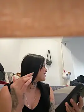 Chat +18 de Alana_SmithXx ao vivo