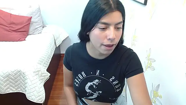 Chatroom XXX en direct de Laia_white