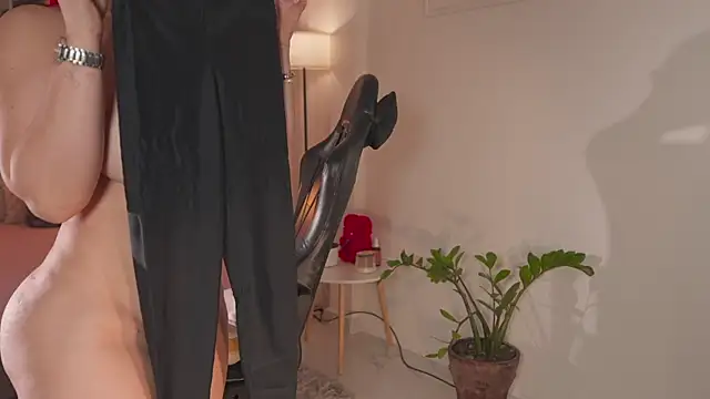 KateOwens Adlı Modelin Canlı XXX Sohbeti