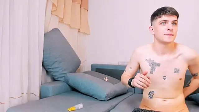 honeyraf élő XXX-chatje