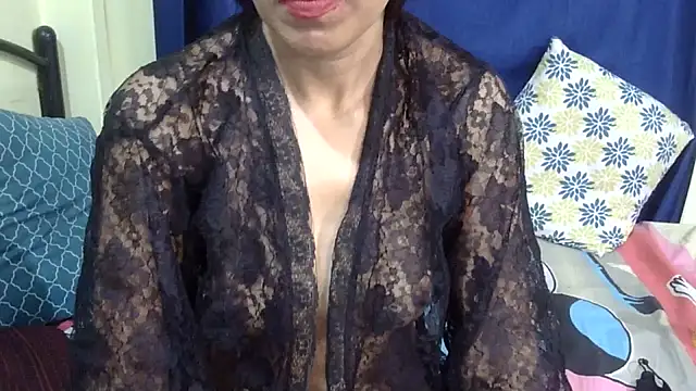 Only-Priya লাইভ XXX চ্যাট