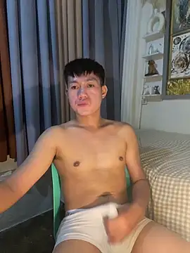 xshyboyx Chat XXX in diretta