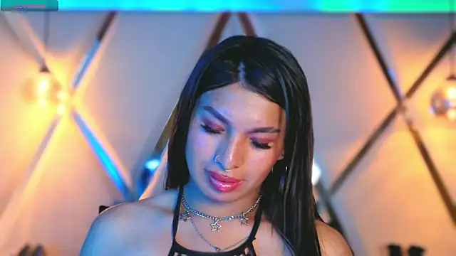 MeelFoxn Live XXX chat