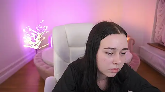 XXX chat uživo modela TorrySrar