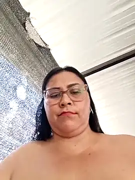 Chat XXX en directo de Dirty-Momm-Divorced-Hot