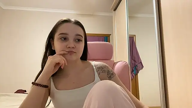 TrulaPhay's Webcam Show