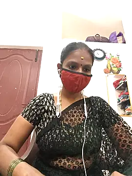 Tamil_Yalini12n Webbikameraesitys