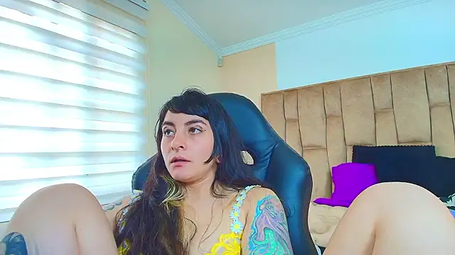 Živý XXX chat Naughty_Kittenm