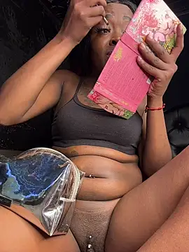 Thyana_LS 现场XXX聊天