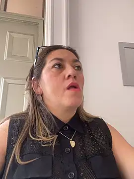 SCARLET-20 – Live XXX-chat