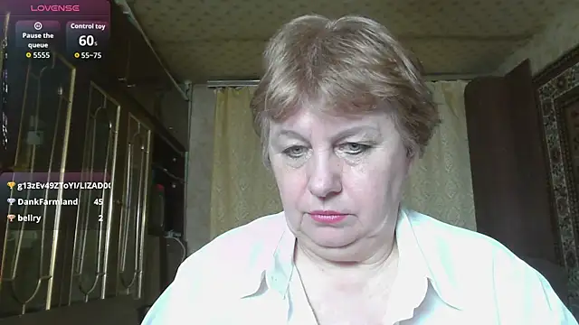 Czat XXX na żywo – Casey_peach