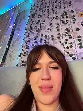 Vse_crazy élő XXX-chatje