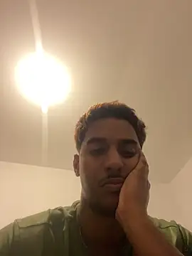 Axel_black10 在線直播表演