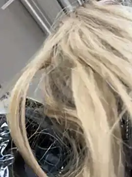 blonde_exe Obrolan Langsung XXX