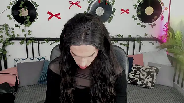 MadisonEsprit webcam show