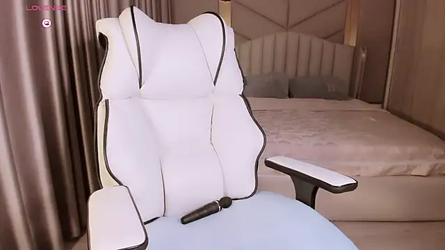 Girl__Funny 现场XXX聊天