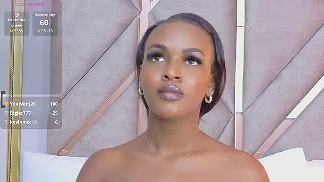 Sally-NoaのライブXXXチャット