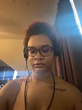 Онлайн чат XXX nickytheehawtie