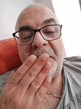 Show modela Satiro_Sevilla na web-kameri