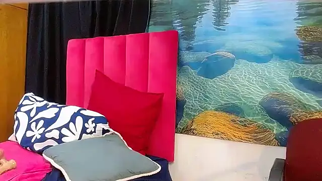 Lisa-001 在線直播表演