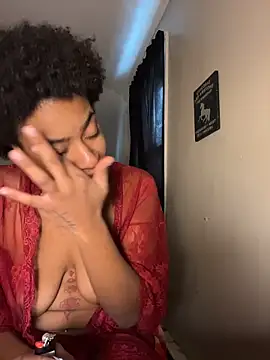 Pokazy przed kamerką – Bellaquitaa_lee