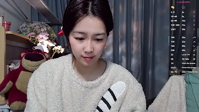 XueLi1902 Live XXX-Chat