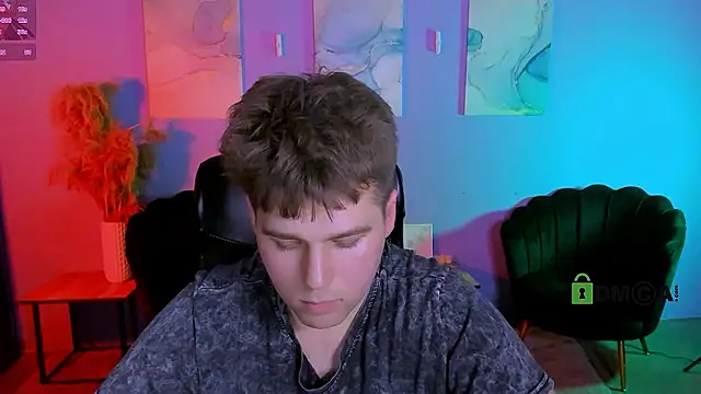 michael_strong1 即時 XXX 聊天