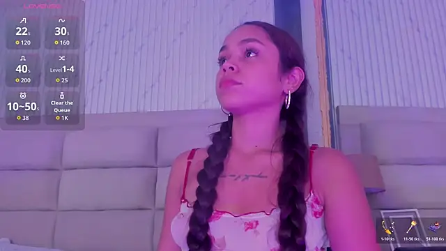 CarolineFyre Chat XXX live