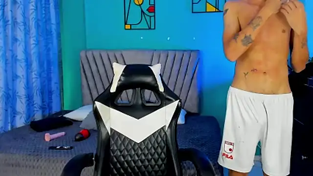 Maikol_Ortiz 现场XXX聊天