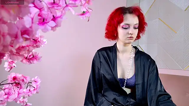 milanastars: онлайн-секс-чат