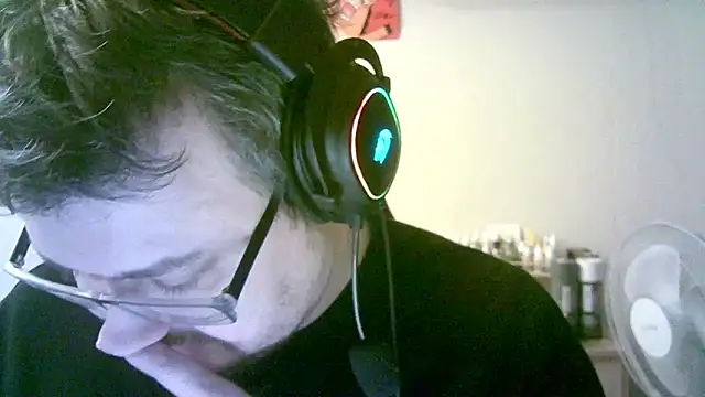 SirAbuser – Live XXX-chat