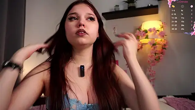 แชท XXX สดของ ManyMercuri