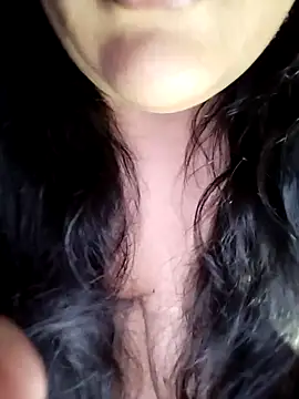 Annerae: απευθείας συνομιλία ΧΧΧ