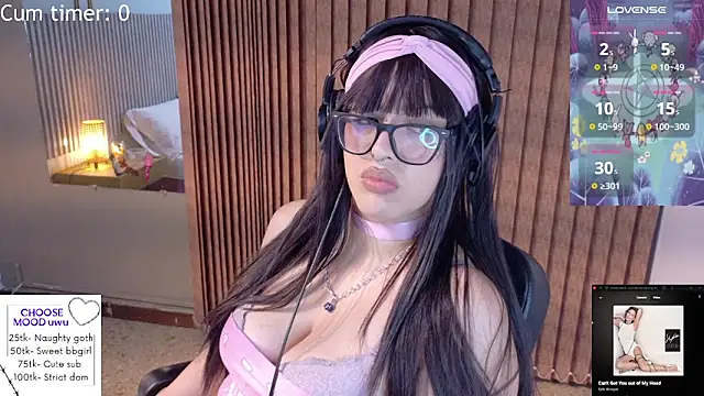 Eli666uwu Chat XXX in diretta