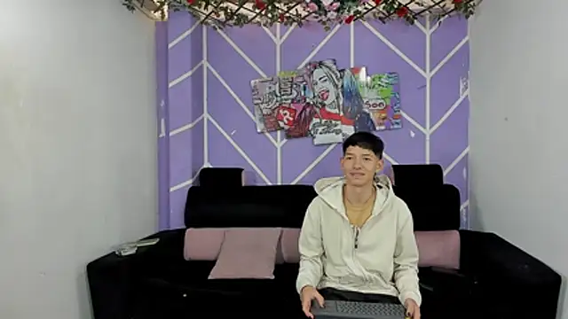 heyy_noah11のウェブカメラショー