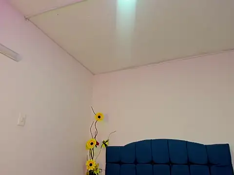 Ailanys_Miller Webcam Show