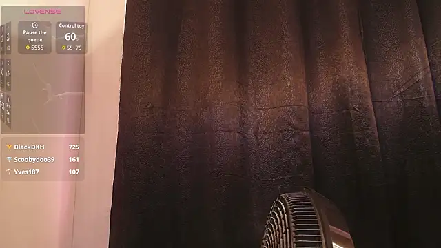 Hanna_Becker_ élő XXX-chatje