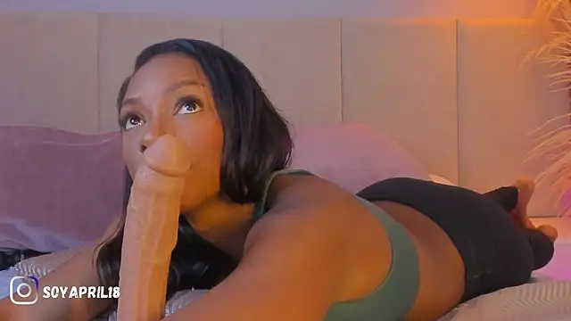 aprilebony_'s Live XXX Chat