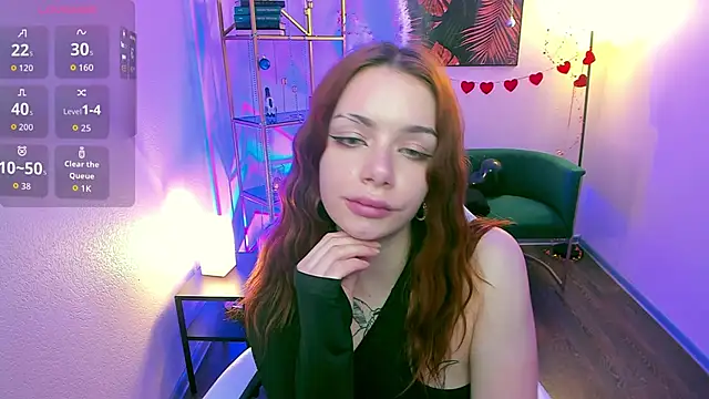 LaylaDiaries: онлайн-секс-чат